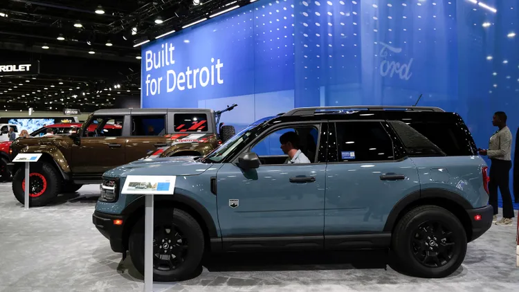 Ford brought back the Bronco in 2021, and now the SUV could be the future of the federal government’s efforts to fight wildfires.